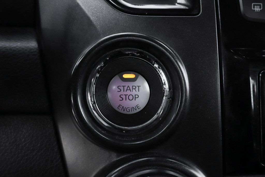 Used 2021 Nissan Titan PRO-4X w/ Pro-4x Convenience Package AWD/4WD image 39
