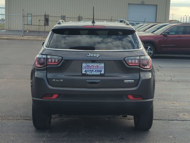 Used 2024 Jeep Compass Latitude image 12