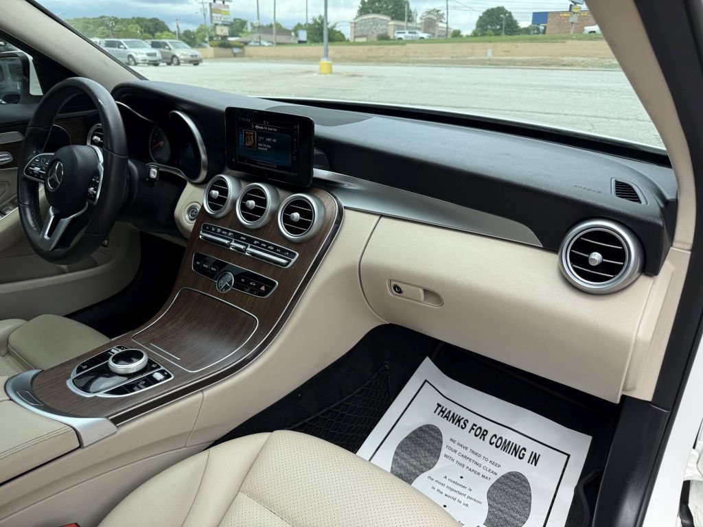Used 2019 Mercedes-Benz C 300 Sedan w/ Premium Package image 28