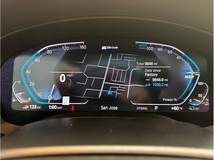 Used 2023 BMW 530e w/ Premium Package RWD image 10