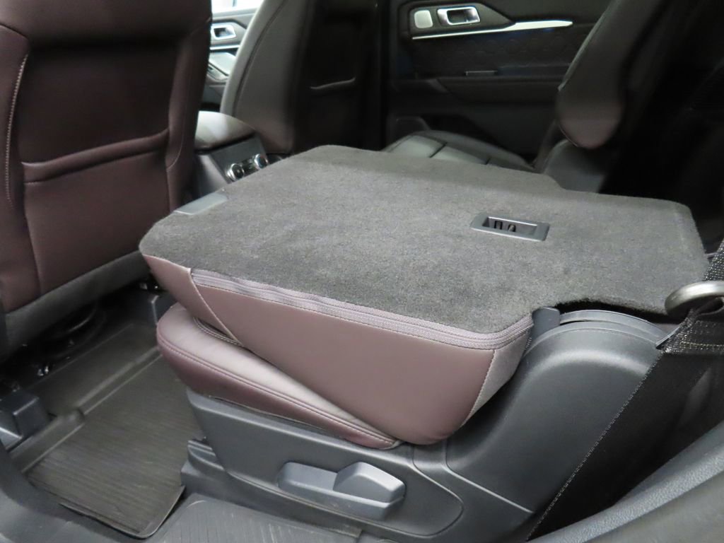Used 2025 Ford Explorer Platinum w/ Ultimate Package image 64