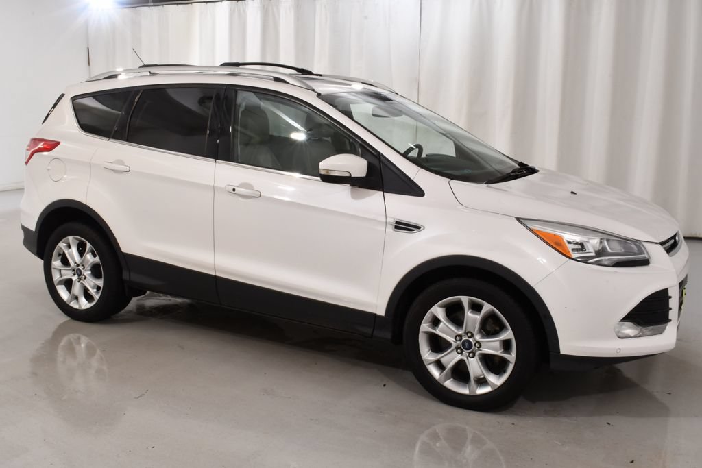 Used 2016 Ford Escape Titanium w/ Equipment Group 301A AWD/4WD image 5