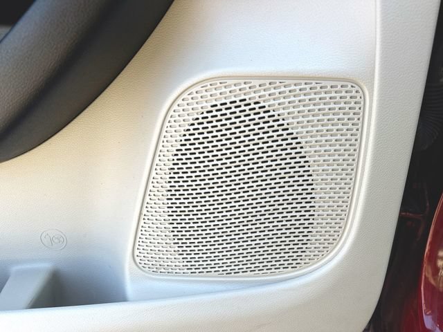 Used 2019 Chrysler Pacifica Touring-L Plus w/ Tire & Wheel Group FWD image 24