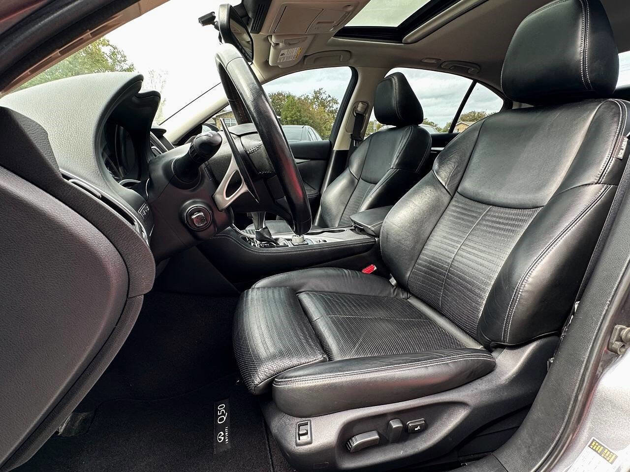 Used 2017 INFINITI Q50 Red Sport 400 image 16