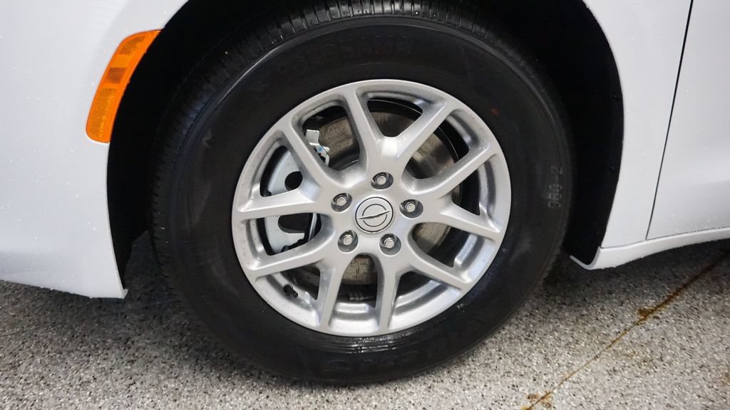 New 2026 Chrysler Voyager LX FWD image 18