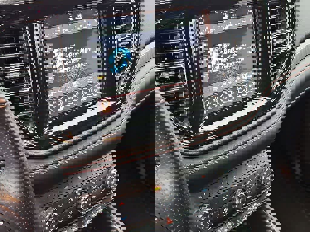 Used 2023 Dodge Durango GT image 27