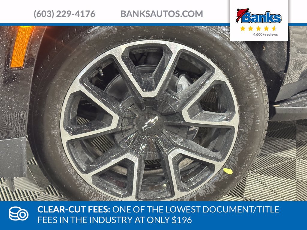 New 2027 Chevrolet Suburban RST w/ Comfort Package AWD/4WD image 4