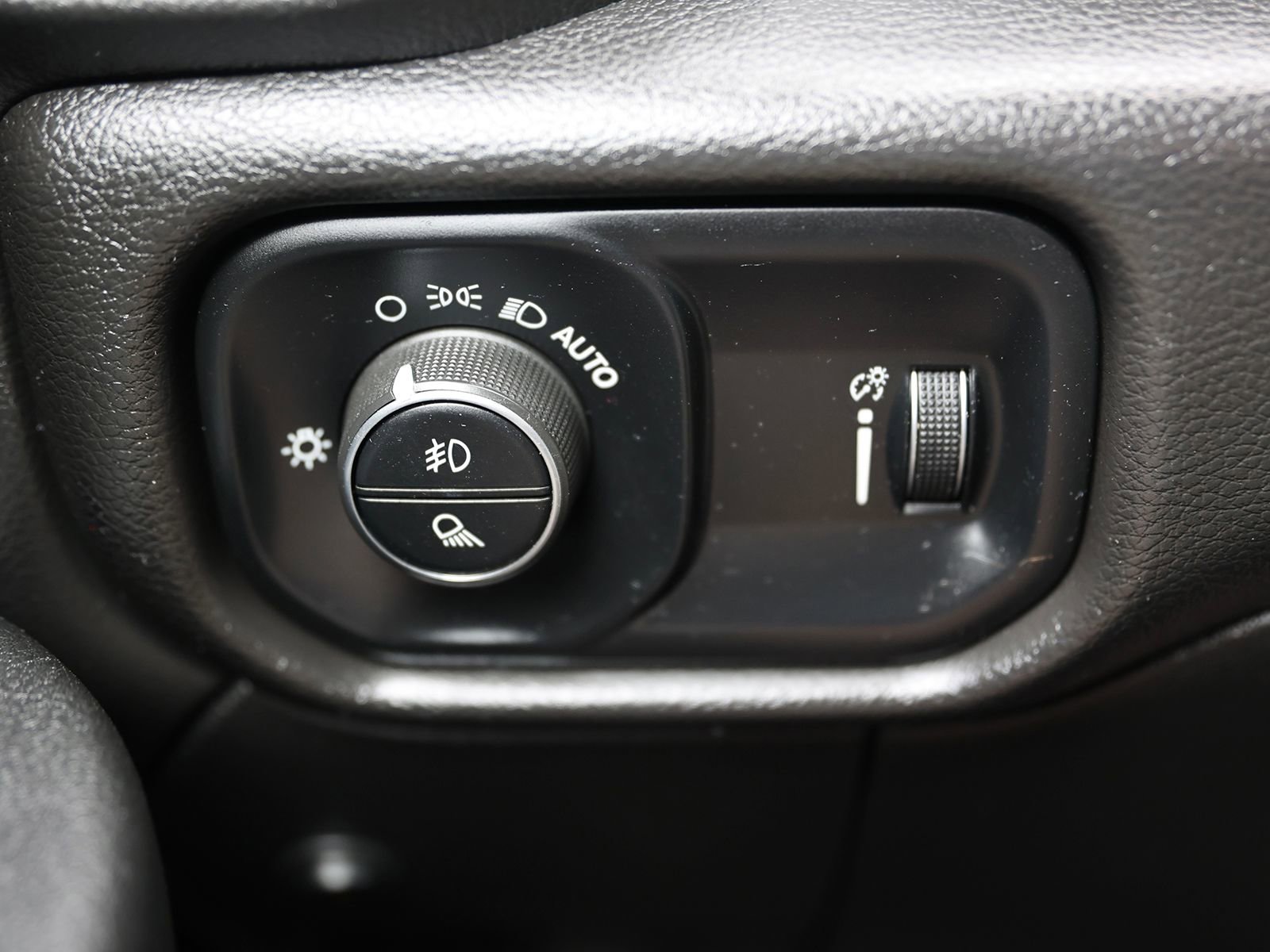 Used 2022 RAM 2500 Tradesman AWD/4WD image 35
