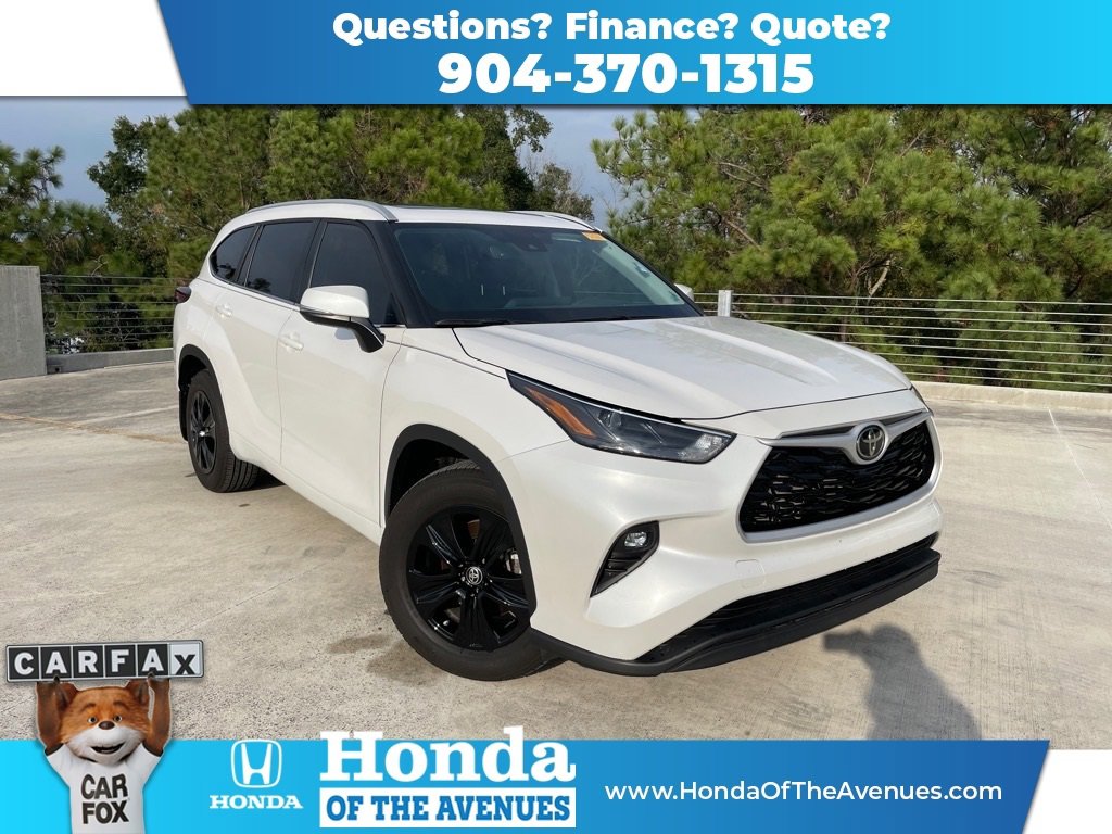 Used 2024 Toyota Highlander XLE