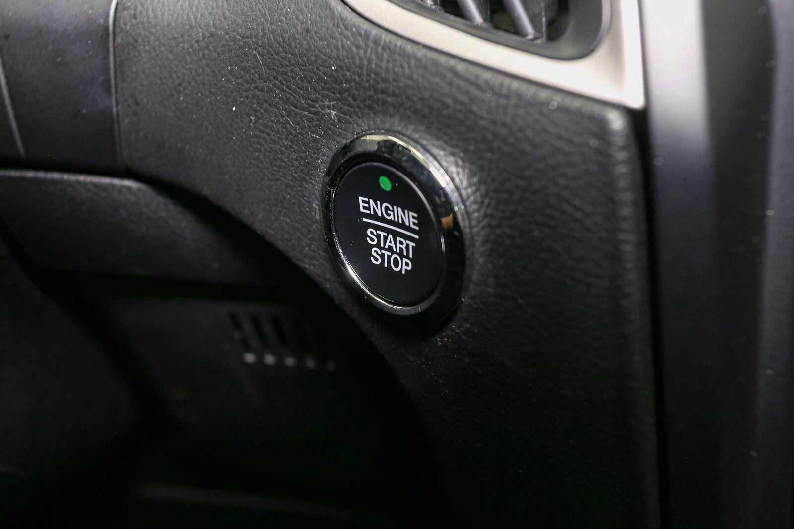 Used 2024 Ford Edge SEL AWD/4WD image 29