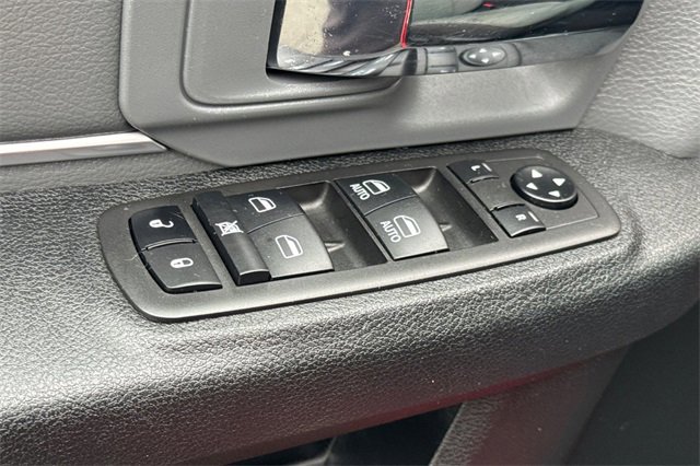 Used 2024 RAM 1500 Classic SLT image 15
