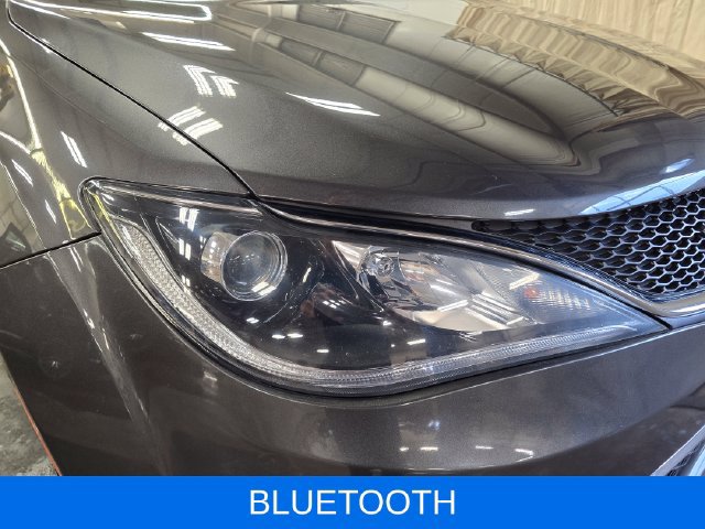 Used 2020 Chrysler Pacifica Touring-L Plus FWD image 5