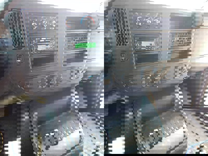 Used 2016 Chevrolet Express 4500 w/ Shuttle Bus Package image 22