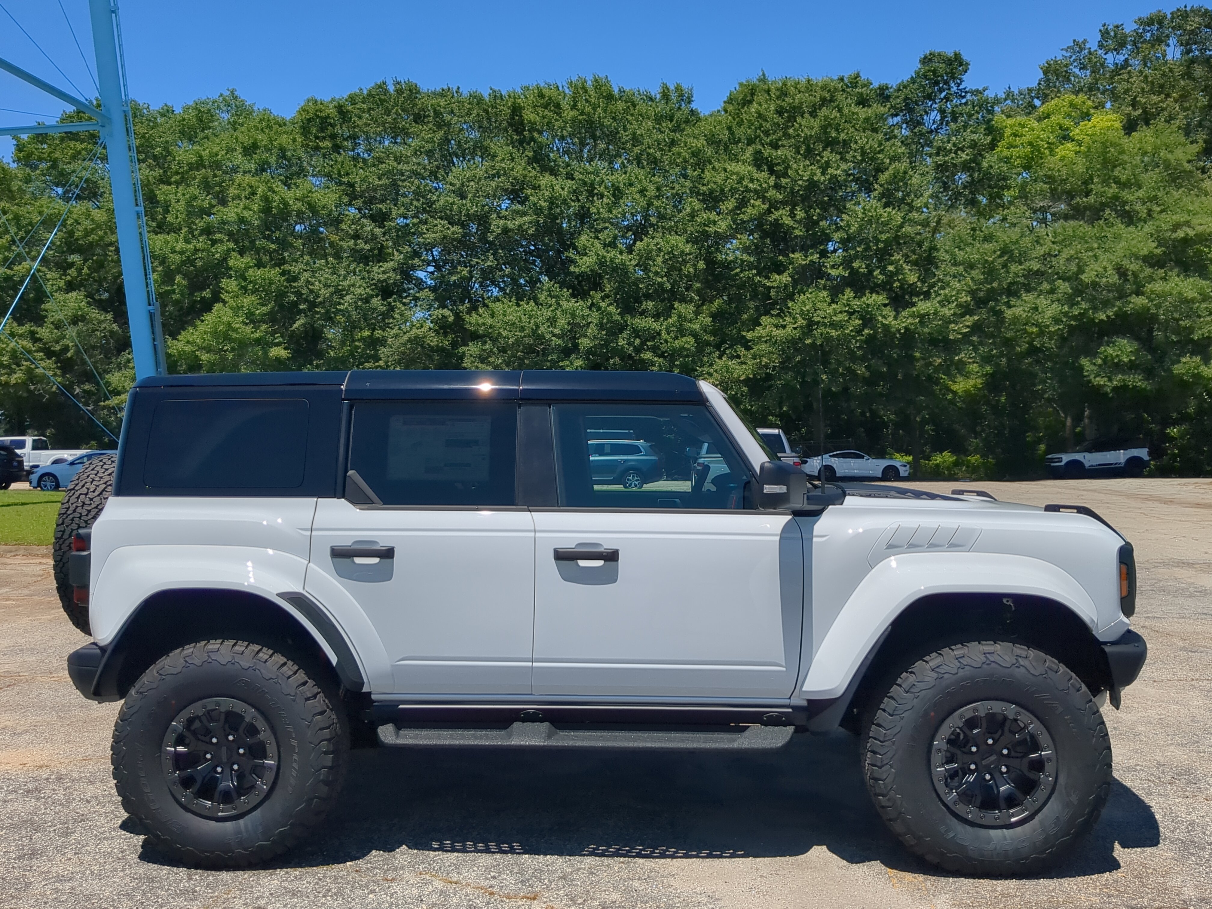 New 2026 Ford Bronco Raptor w/ Interior Carbon Fiber Pack AWD/4WD image 2