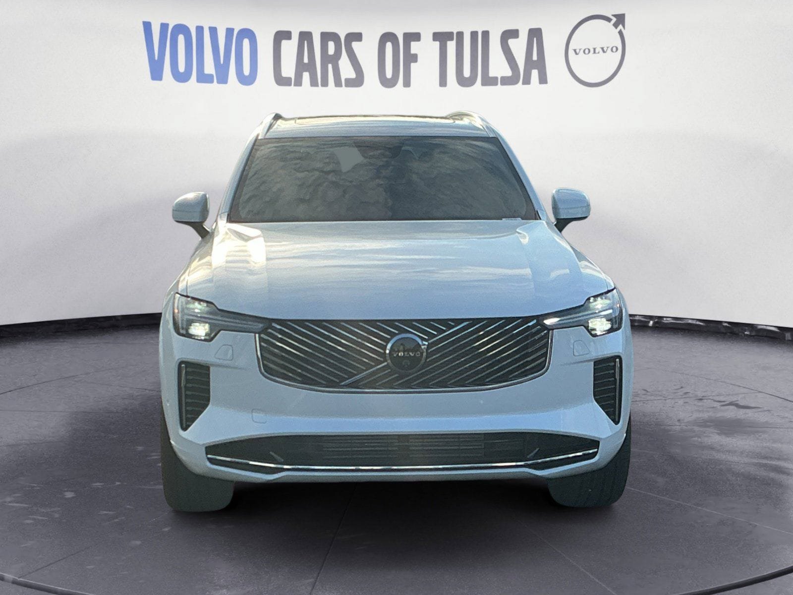 New 2026 Volvo XC90 T8 Plus AWD/4WD image 8