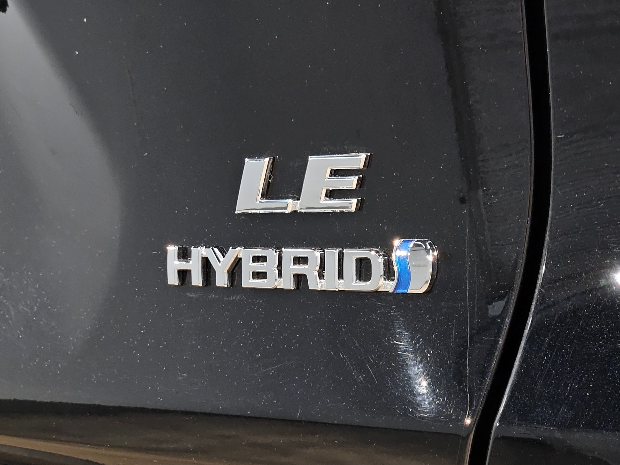 Used 2022 Toyota RAV4 LE AWD/4WD image 36