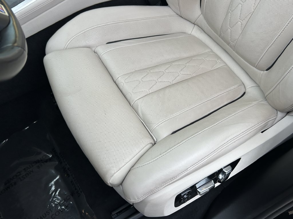 Used 2024 BMW X5 xDrive50e w/ Executive Package AWD/4WD image 15