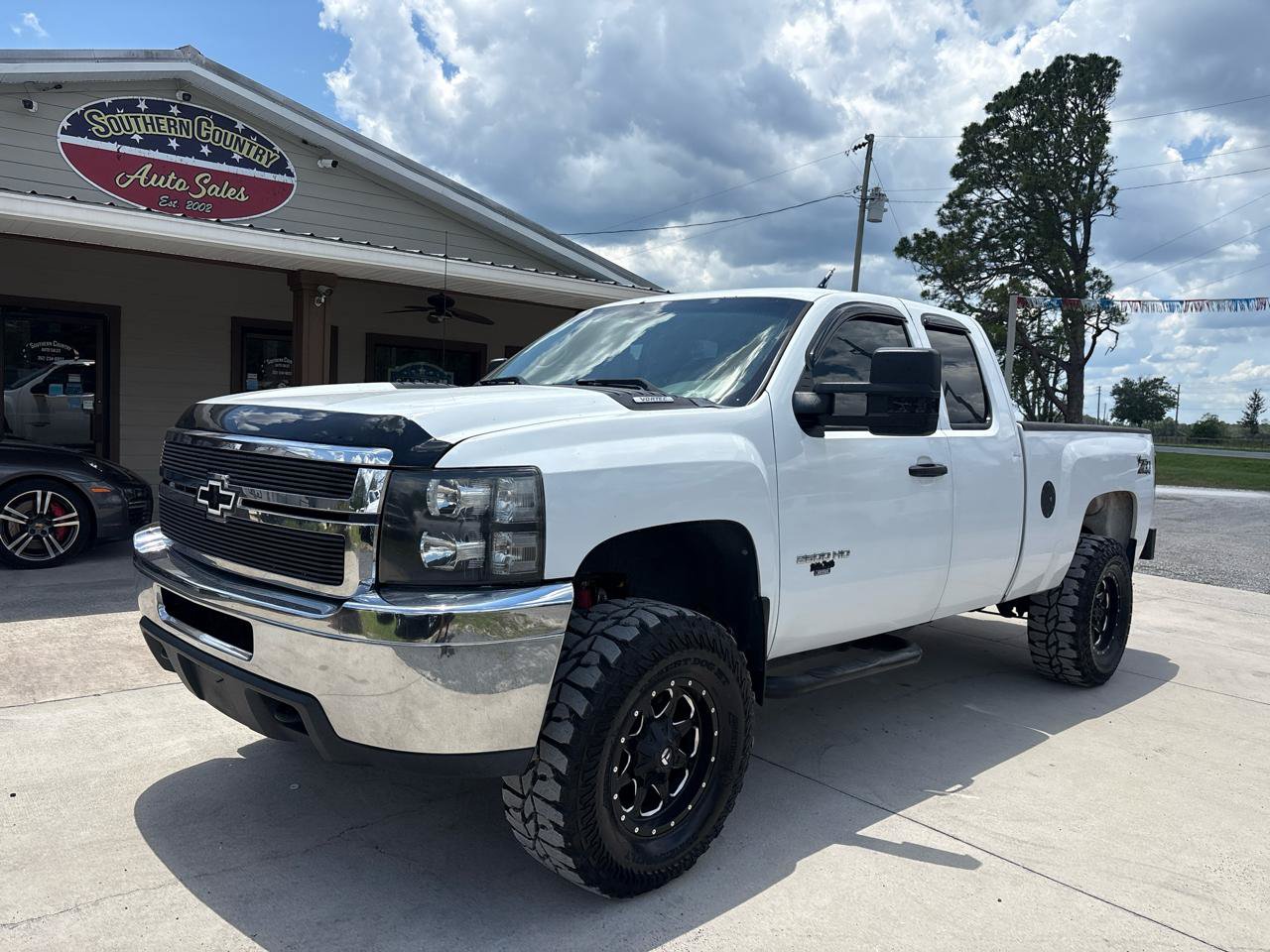 Used 2011 Chevrolet Silverado 2500 W/T AWD/4WD image 1