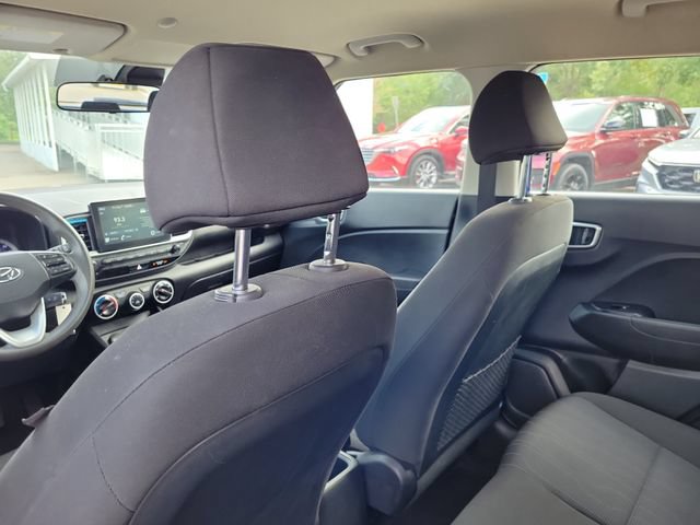 Used 2020 Hyundai Venue SE FWD image 12