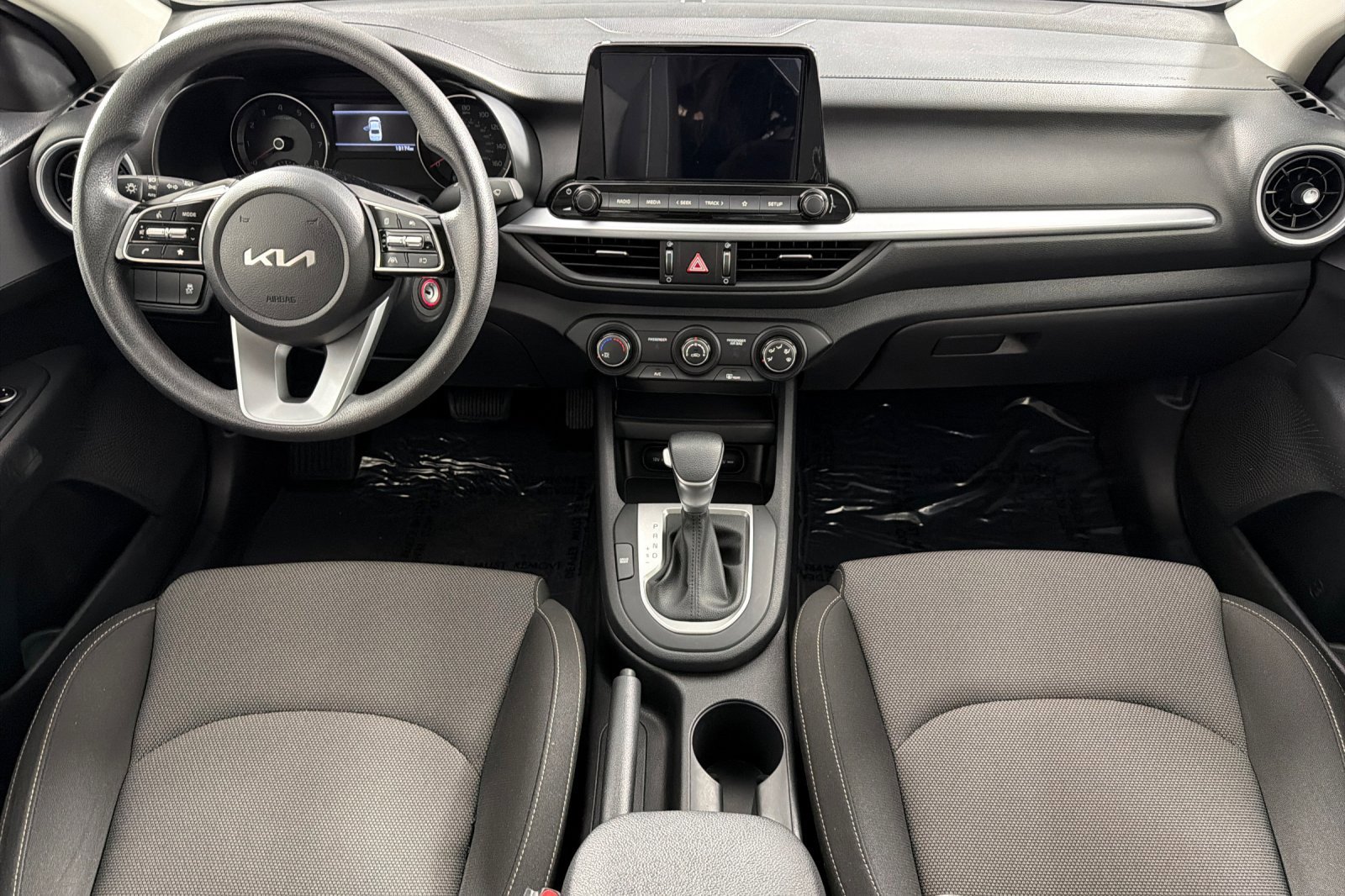 Used 2023 Kia Forte LXS image 11