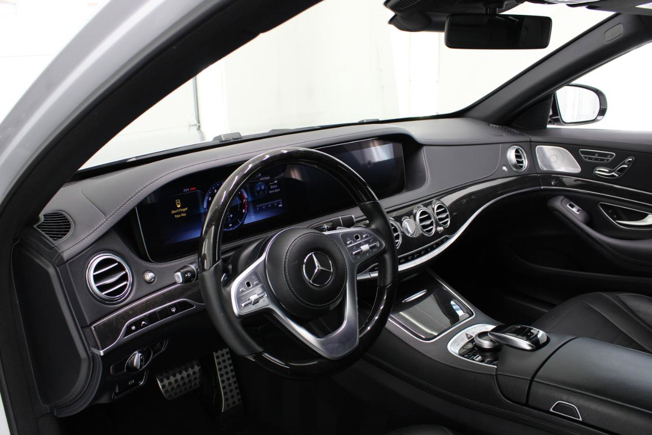 Used 2019 Mercedes-Benz S 560 Sedan image 32