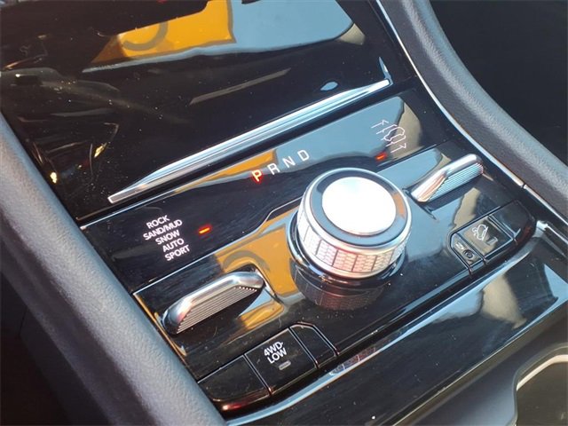 Certified 2022 Jeep Grand Cherokee L Overland w/ Luxury Tech Group IV image 11