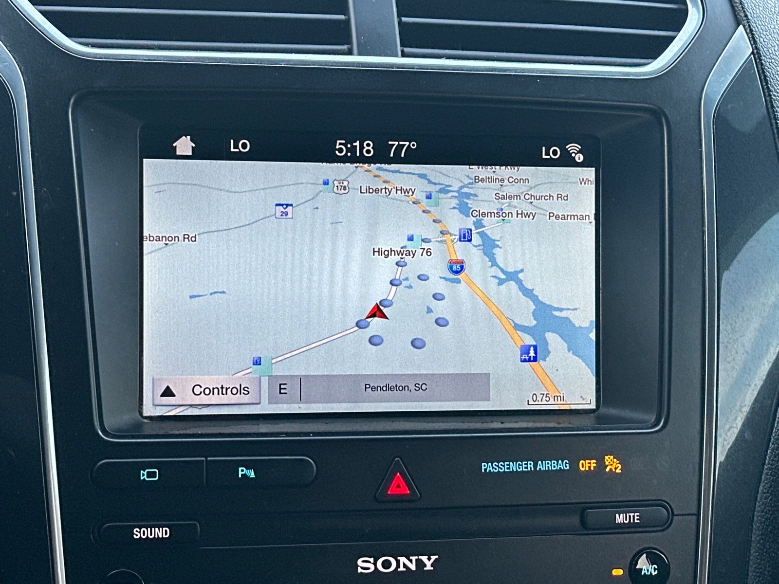 Used 2019 Ford Explorer Limited w/ Class III Trailer Tow Package AWD/4WD image 12
