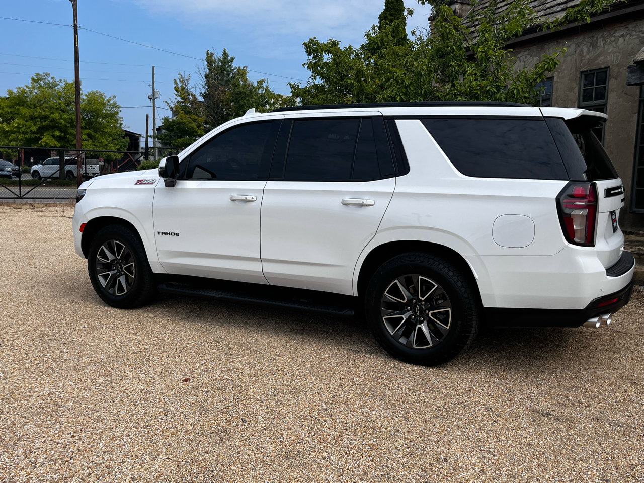 Used 2023 Chevrolet Tahoe Z71 w/ Z71 Off-Road Package image 5
