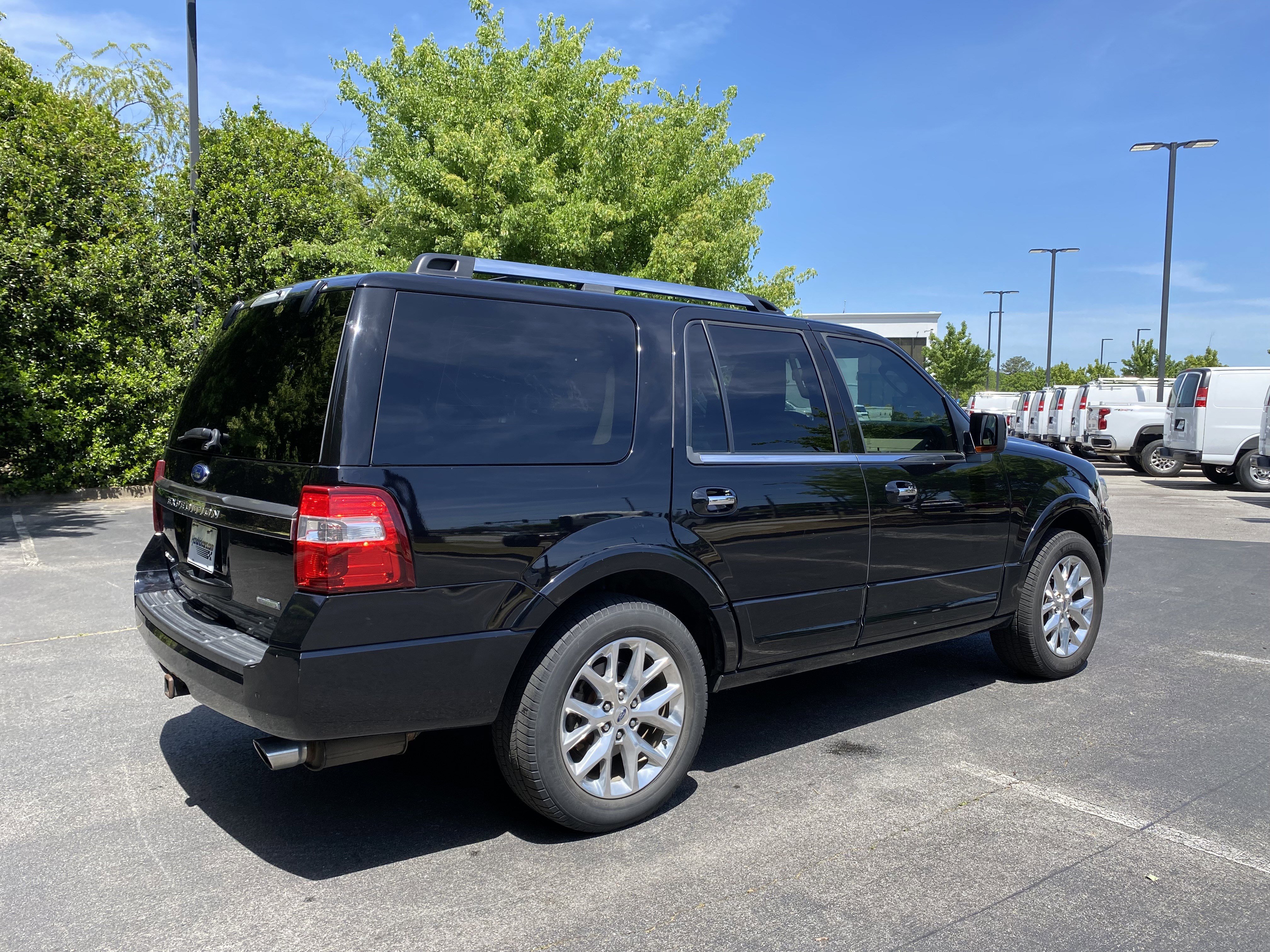 Used 2017 Ford Expedition Limited w/ Equipment Group 301A RWD image 9