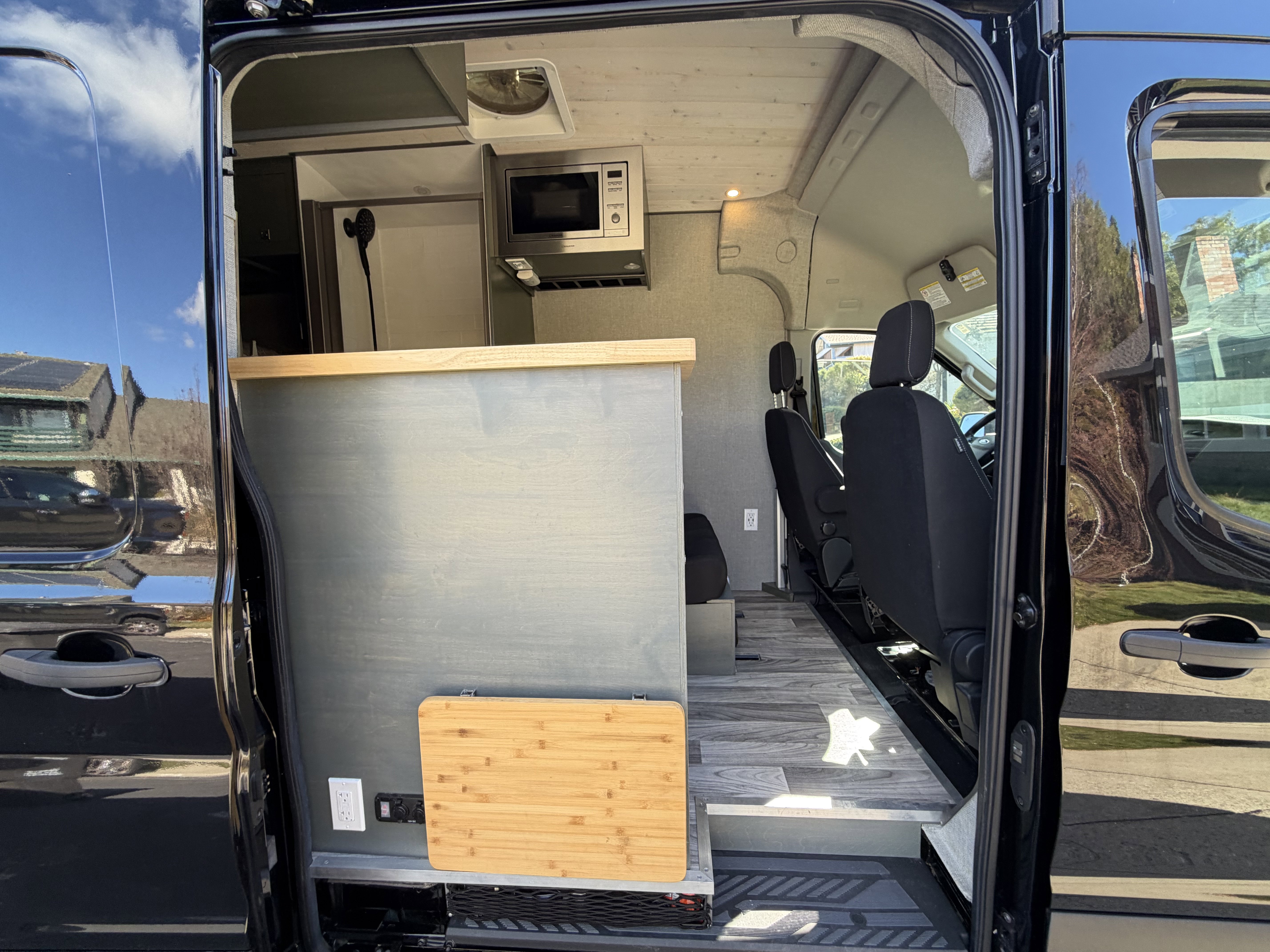 Used 2021 Ford Transit 250 148 High Roof Extended AWD image 19