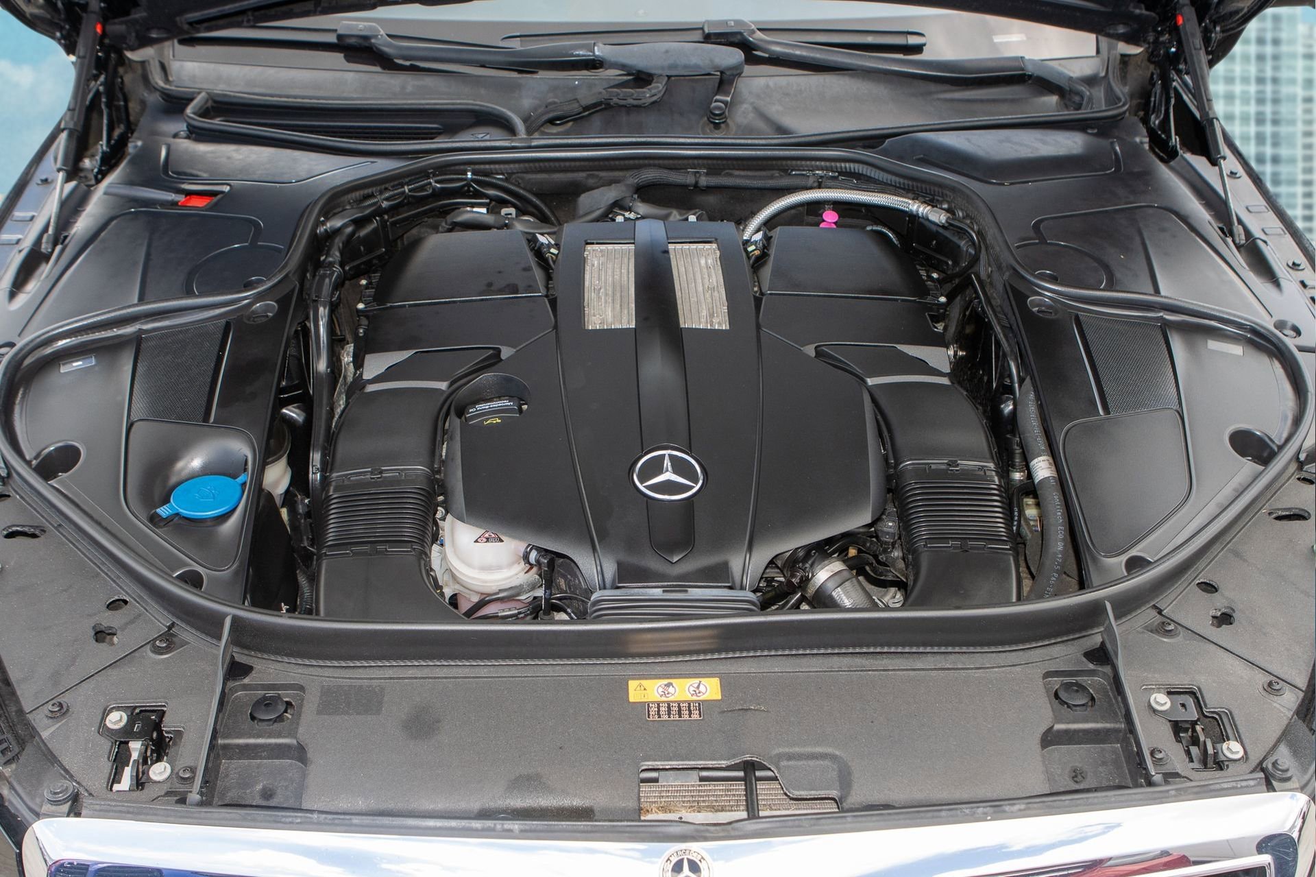 Used 2018 Mercedes-Benz S 450 4MATIC Sedan w/ Premium Package image 34