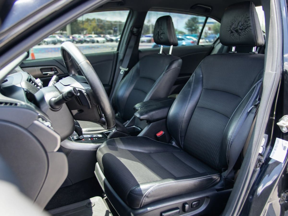 Used 2016 Honda Accord Sport image 18