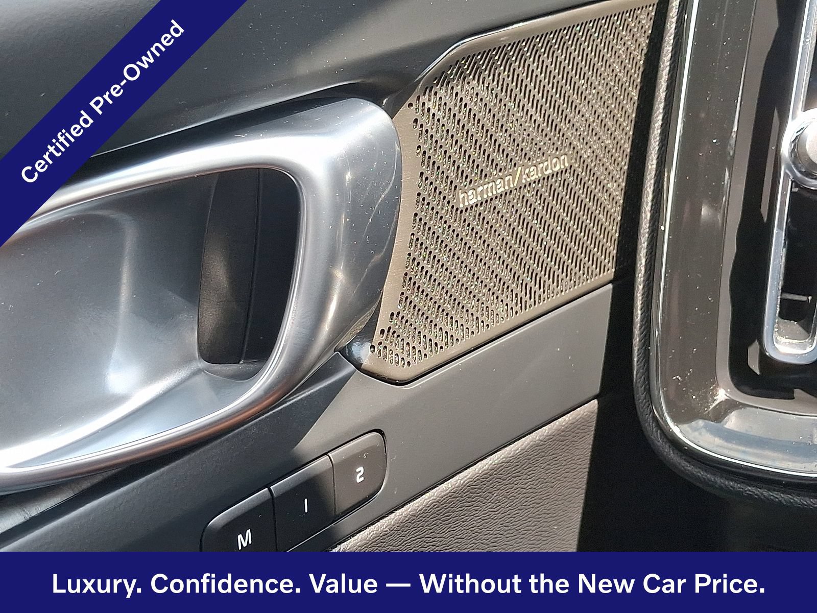 Certified 2024 Volvo XC40 B5 Ultimate w/ Protection Package Premier AWD/4WD image 24