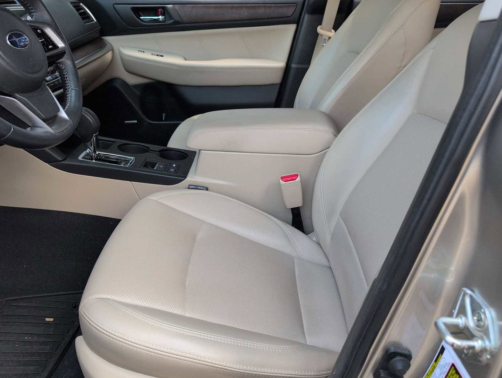 Used 2018 Subaru Outback 2.5i Limited AWD/4WD image 16