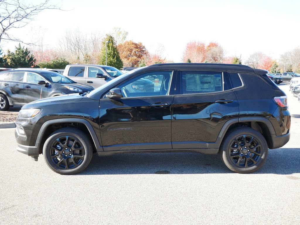 New 2026 Jeep Compass Latitude AWD/4WD image 16