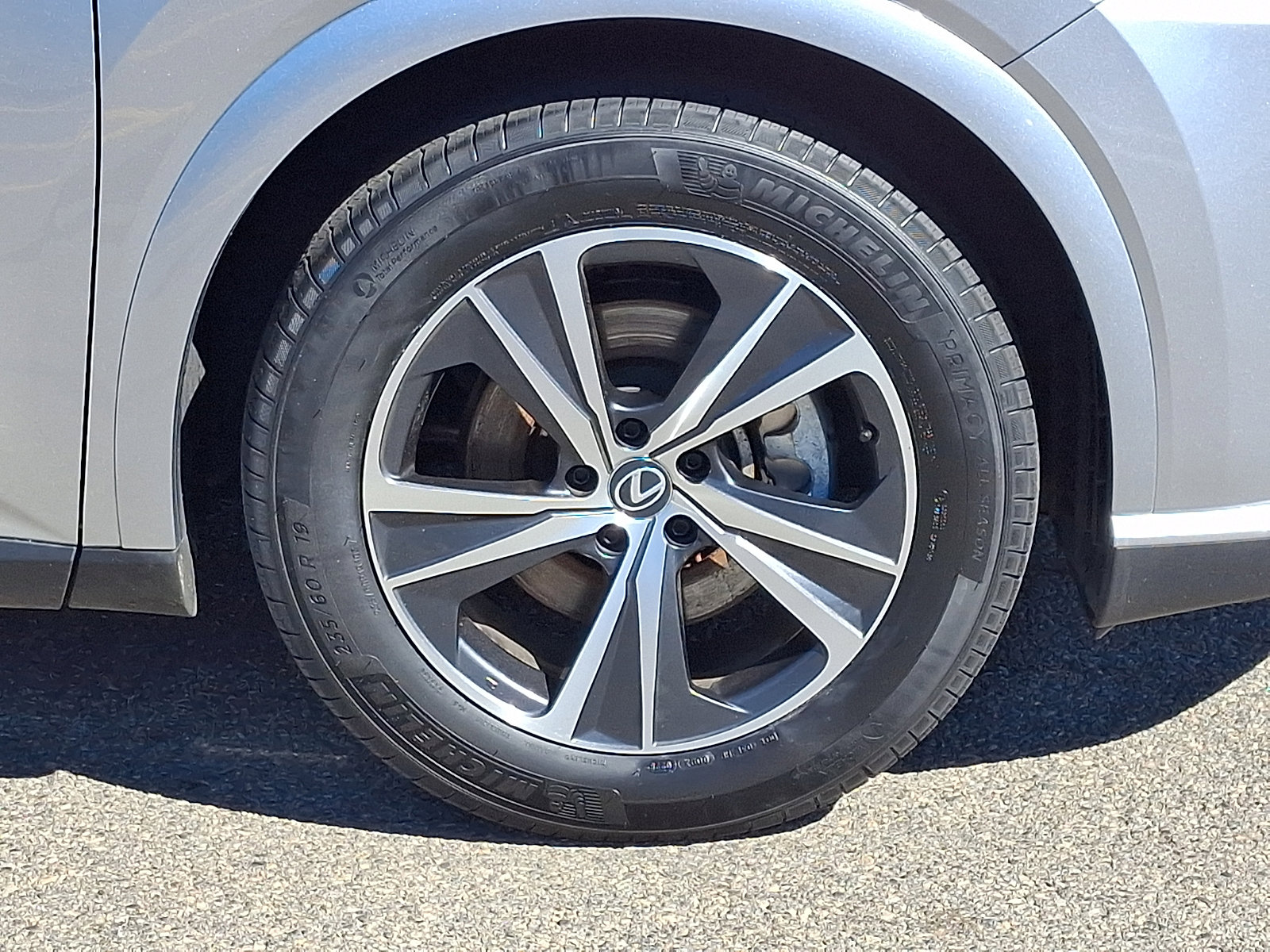 Used 2025 Lexus RX 350 Premium w/ Accessory Package image 8