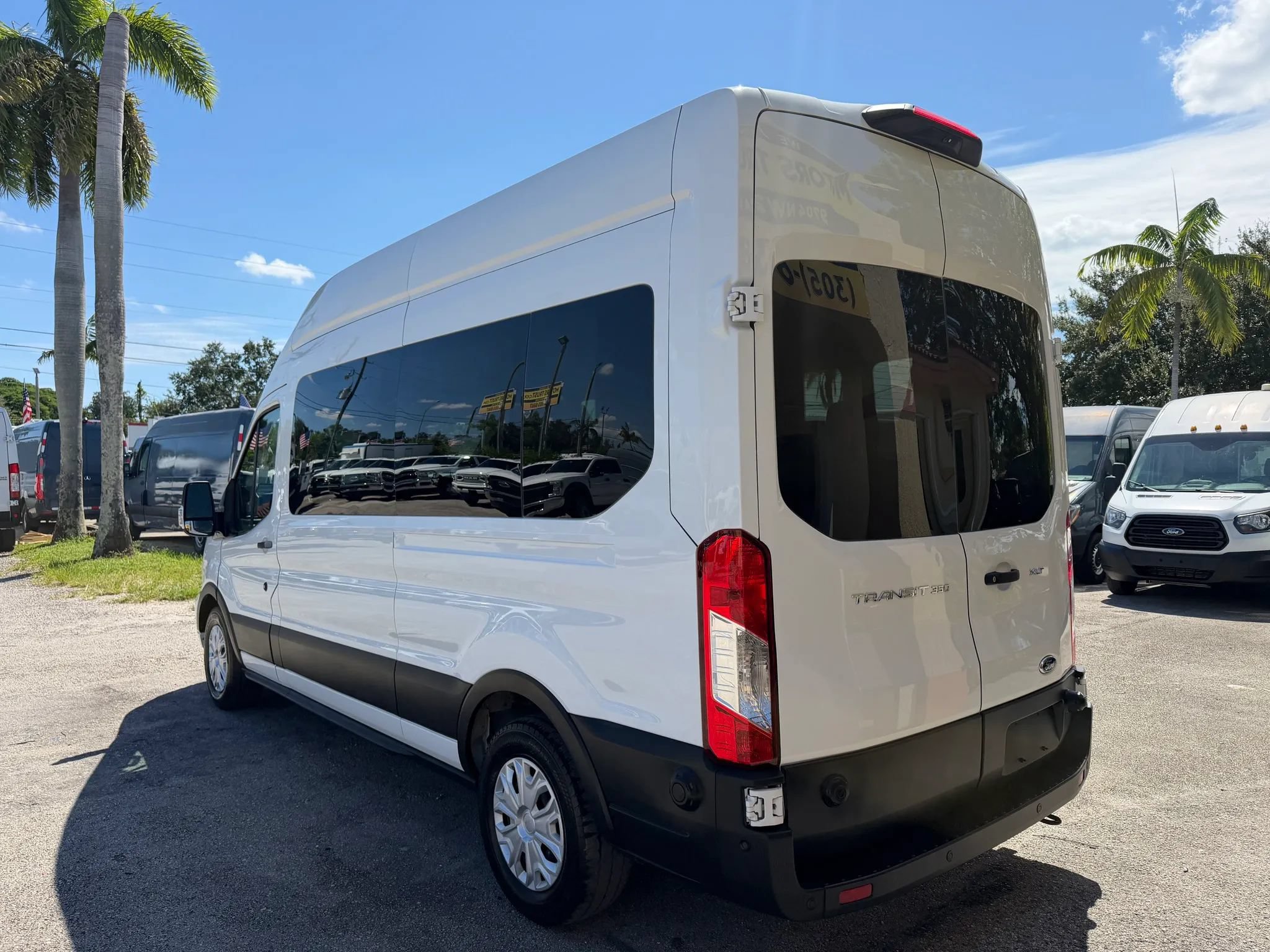 Used 2024 Ford Transit 350 148 High Roof Wagon RWD image 3