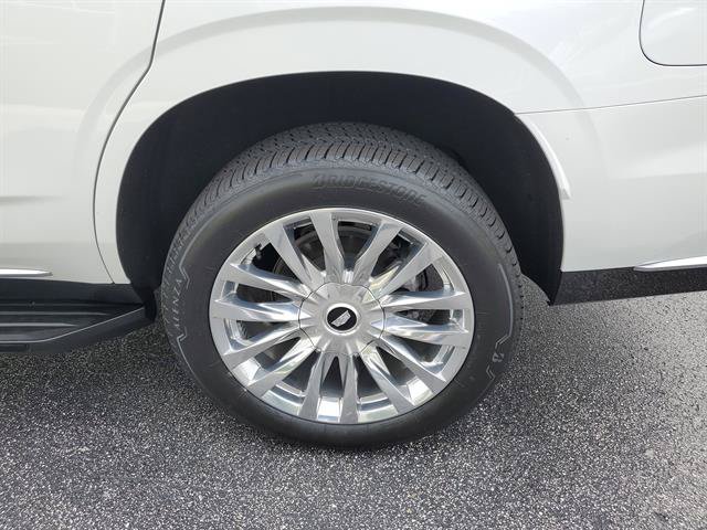 Certified 2023 Cadillac Escalade Premium Luxury AWD/4WD image 14