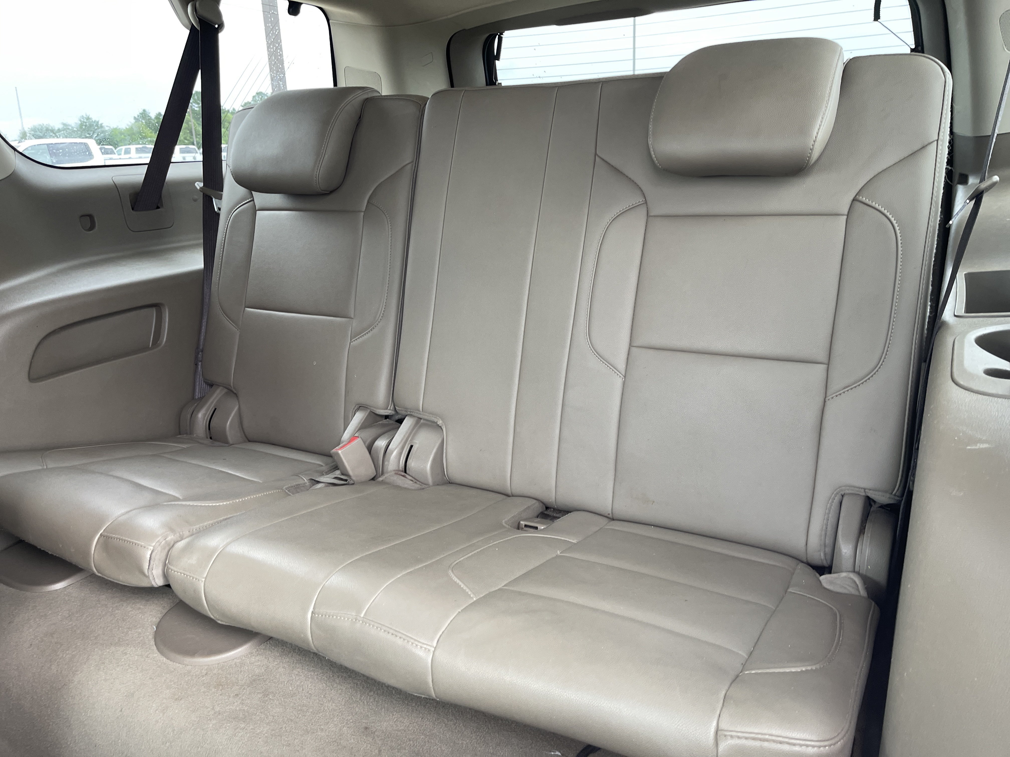 Used 2019 Chevrolet Suburban LT w/ LT Signature Package RWD image 40