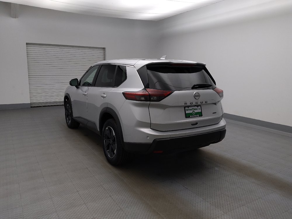 Used 2025 Nissan Rogue SV AWD/4WD image 5