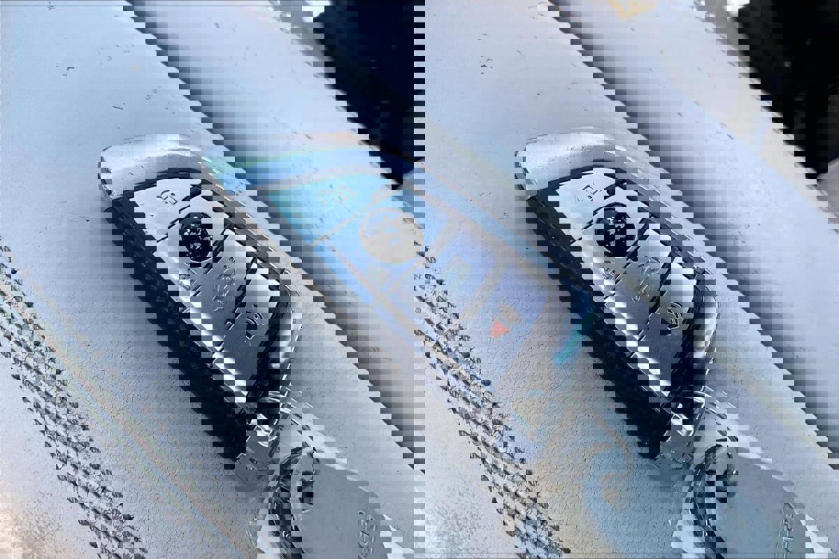 Used 2019 BMW X6 xDrive50i w/ M Sport Package image 11