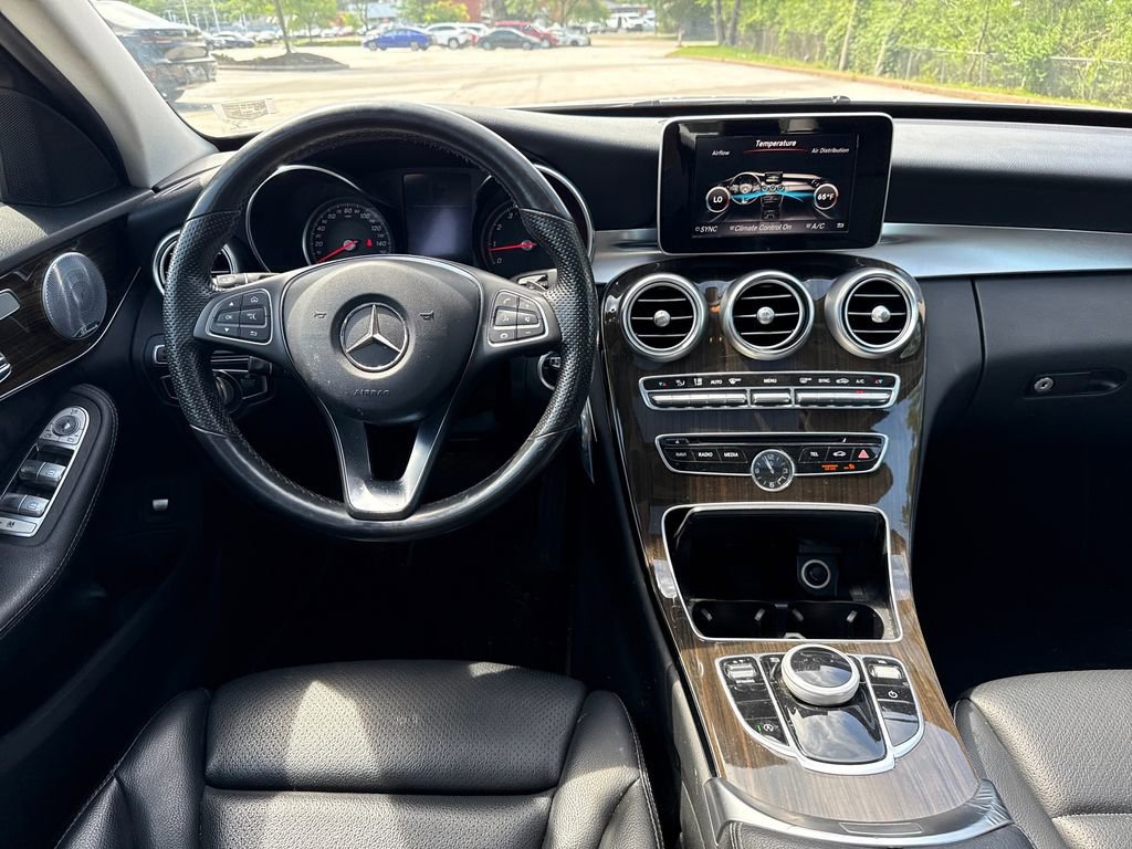 Used 2018 Mercedes-Benz C 300 4MATIC Sedan image 19