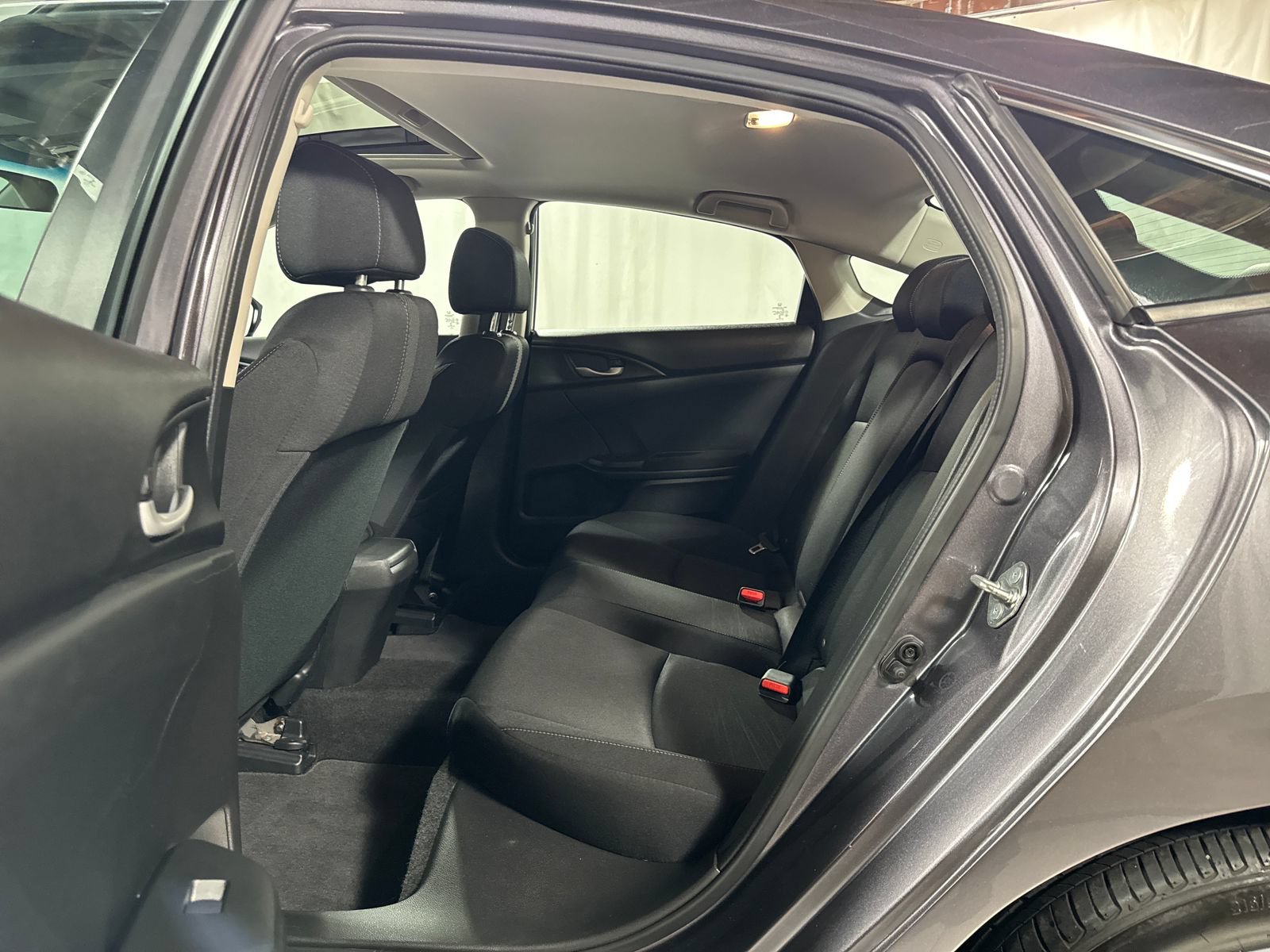 Used 2017 Honda Civic EX-T image 5
