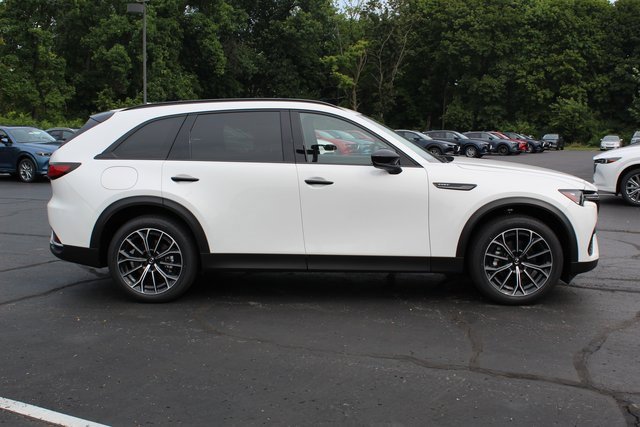 New 2025 MAZDA CX-70 Plug-In Hybrid w/ Premium Pkg image 2