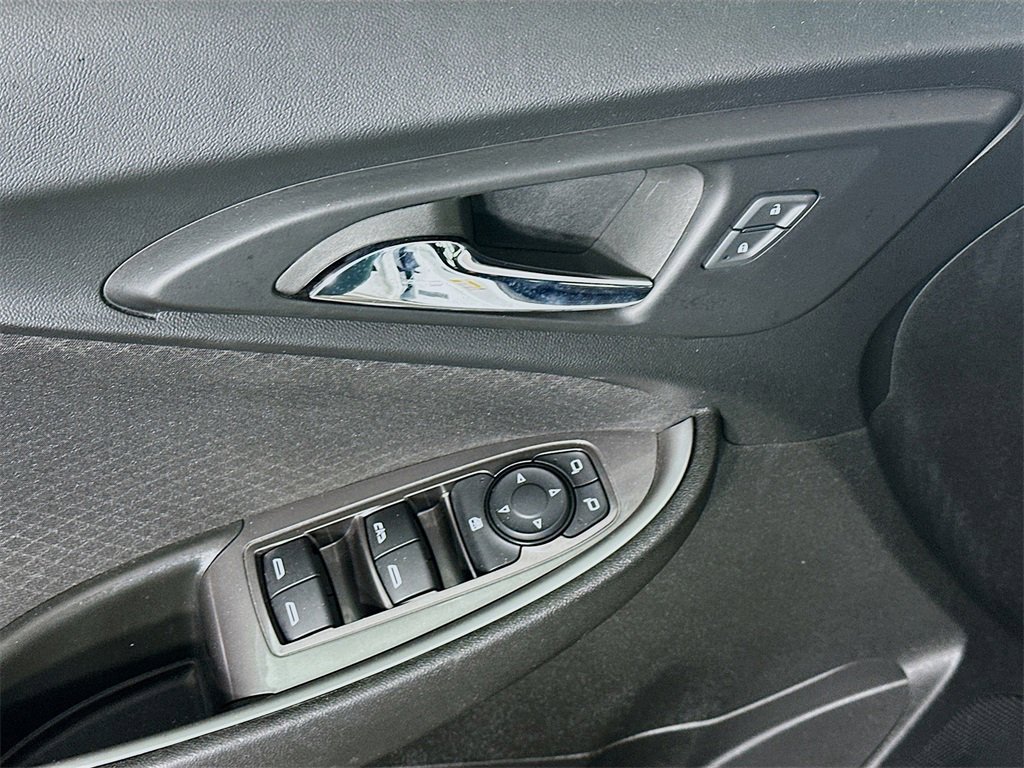 Used 2023 Chevrolet Malibu LT image 24