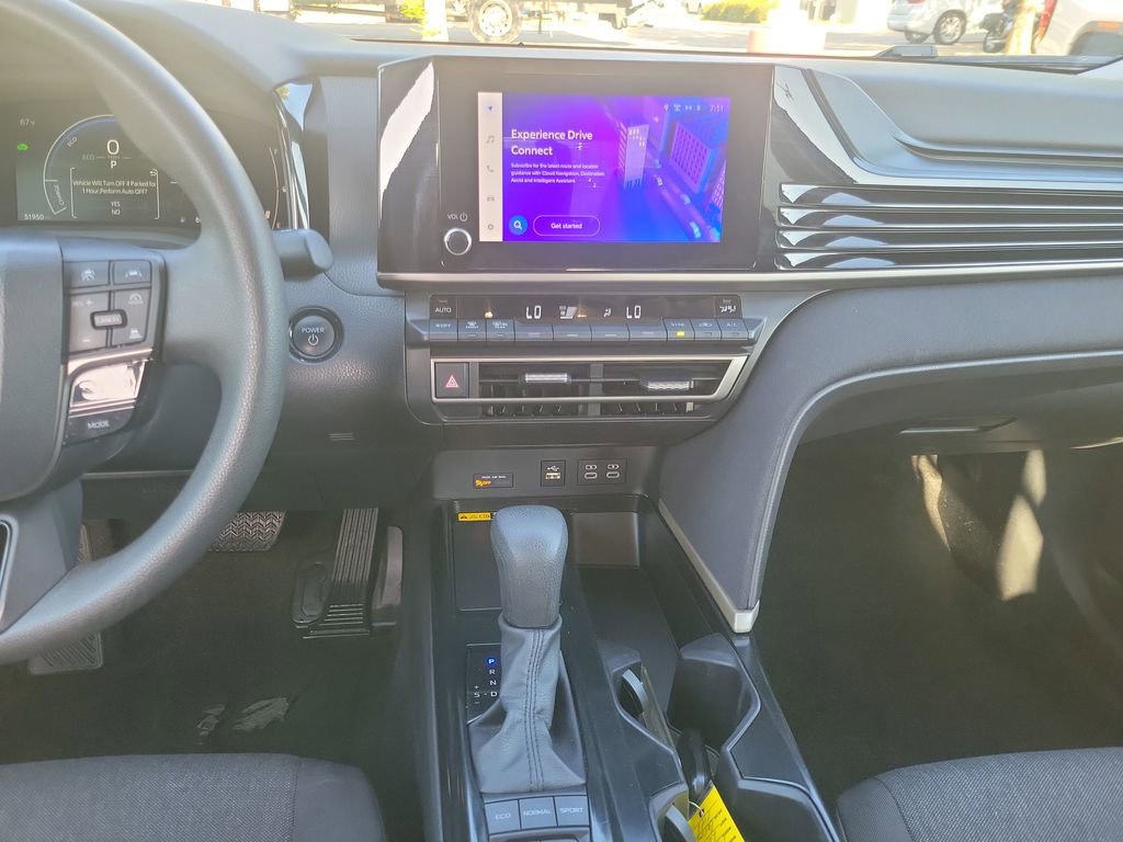 Used 2025 Toyota Camry LE FWD image 23