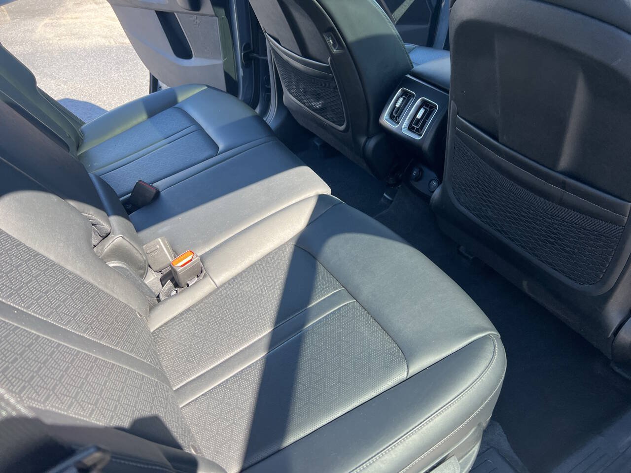 Used 2023 Kia Sorento S w/ Panoramic Sunroof Package AWD/4WD image 27