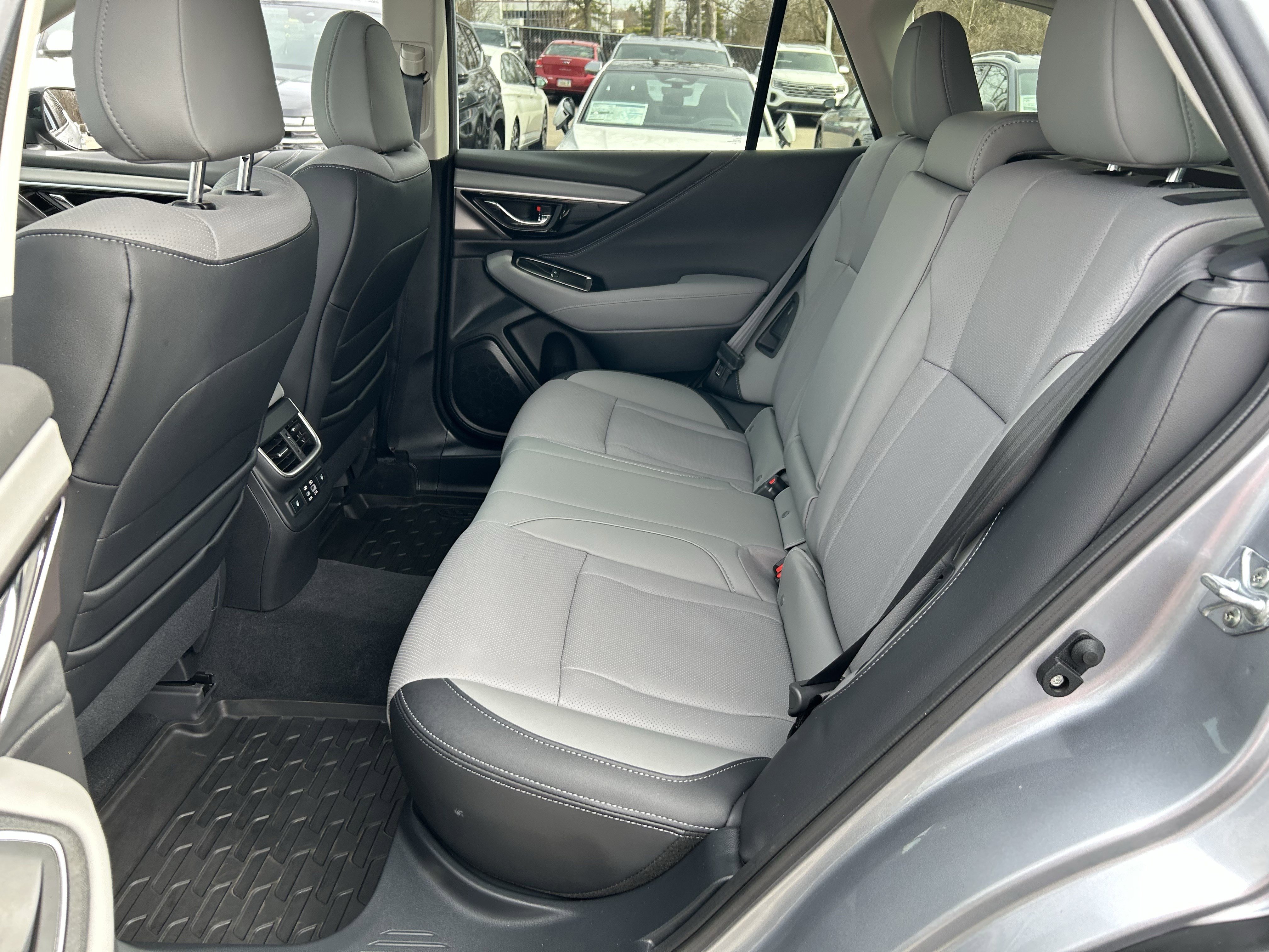 Certified 2025 Subaru Outback Limited image 24