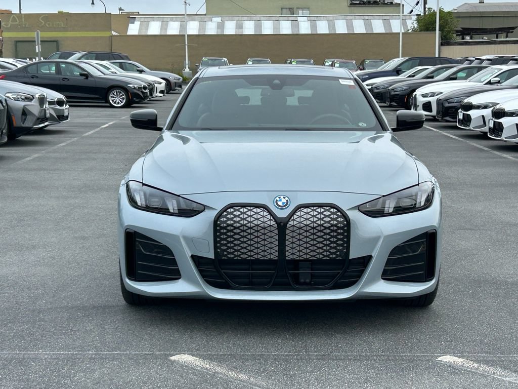 Used 2025 BMW i4 eDrive40 w/ M Sport Package RWD image 8