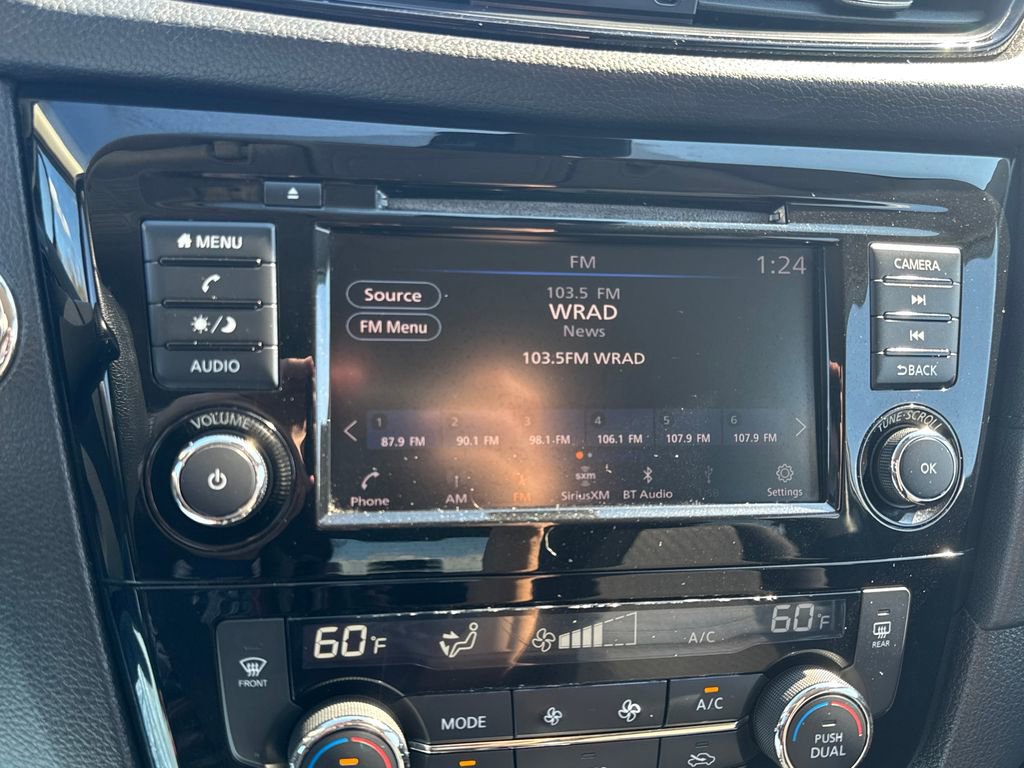 Used 2019 Nissan Rogue SV image 20